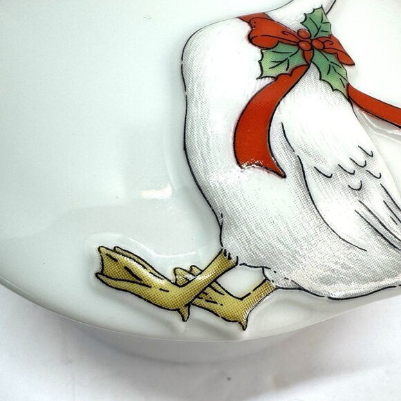 Vintage Christmas Goose Embossed Trinket Box Lidded Jewelry Ring 3.5" Japan - Picture 2 of 10
